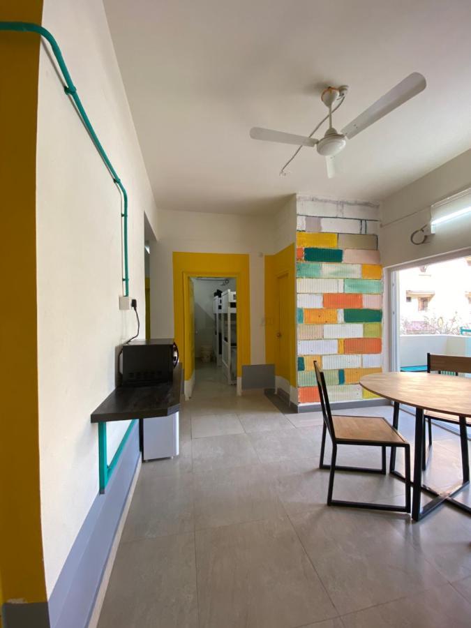 Rove By Boston Living Vandrarhem Hyderabad Exteriör bild